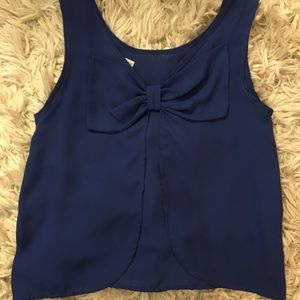 Open back with bow loose tank